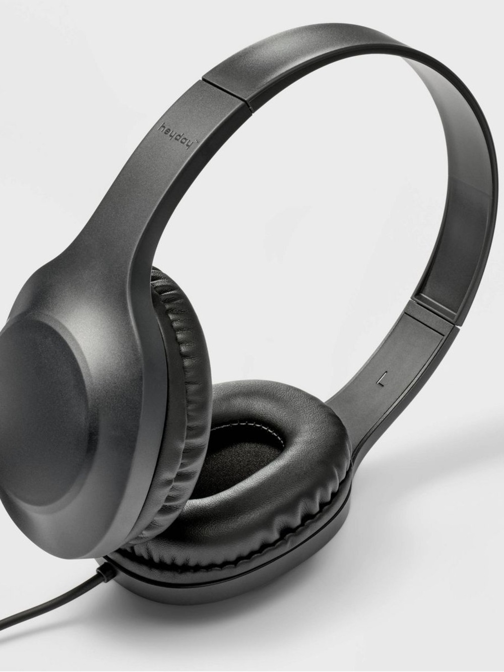 Black Over-Ear Wired Headphones - Compact Comfort